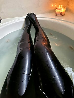 Rubber Bath 🥰'