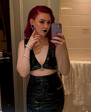 I Was SO Nervous To Wear This Outfit Out But I'm Pretty Happy With How It Looks!!'