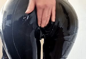 Latex Holes'