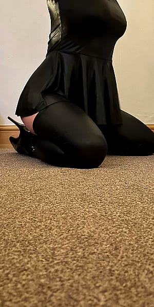 Semi Shiny And Kneeling For You.'