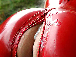 Fresh Cum On Latex'