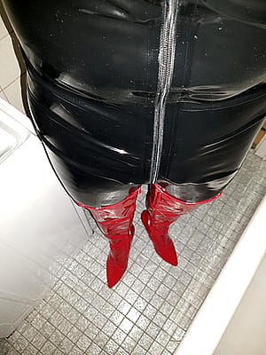 Latex Overknees And Penis Cage - Loctober [m]'