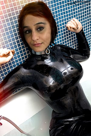 Someone Faked My Pakistani Girlfriend - I May Need To Buy Her A Catsuit Now'